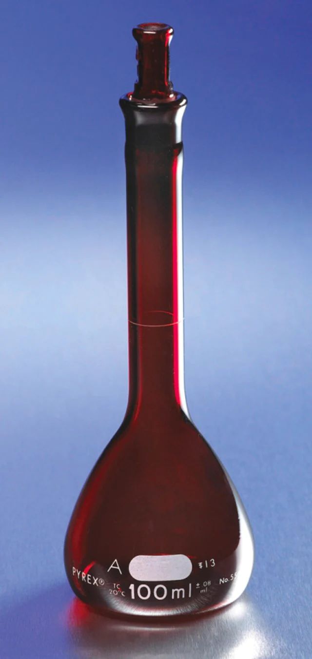 Corning<sup>®</sup> volumetric flask, low actinic, 100 mL, Corning<sup>®</sup> 55635