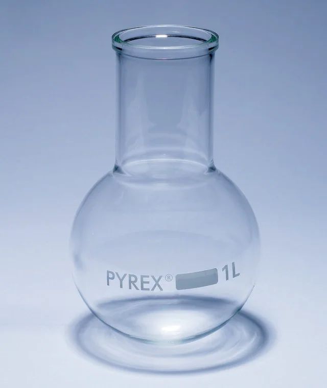 Pyrex<sup>®</sup> Boiling flask, round bottom, wide neck