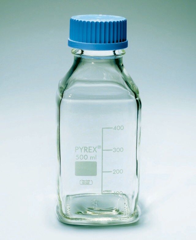 Pyrex<sup>®</sup> Media-Lab Bottles, square, with cap and pouring ring, with printed trace code