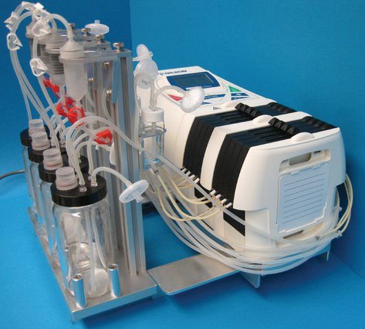 3D Biotek 3D perfusion bioreactor system with pump